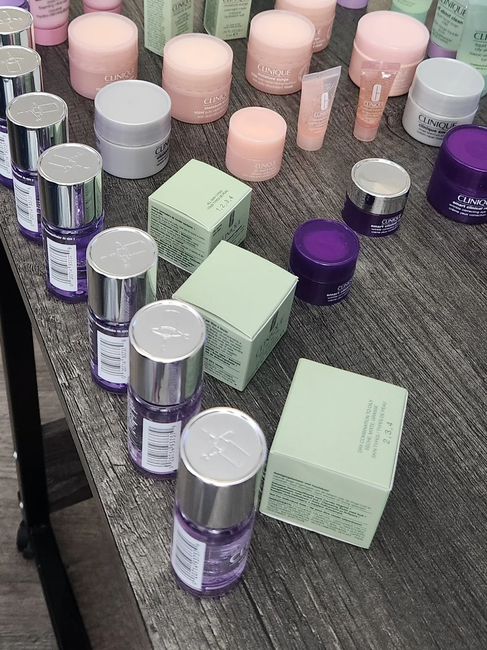 Clinique Deluxe Huge Set 40x Multi-Product Skincare Set -Travel Bundle!